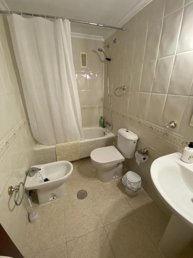 Apartamento Familiar En Barrio Reina Victoria Huelva Kültér fotó